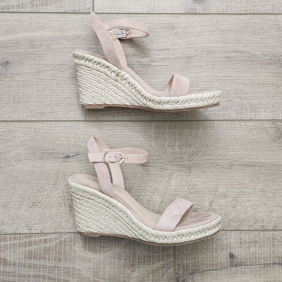 Stuart Weitzman Teddi Wedge Sandals, Size 6 - Picture 5 of 9